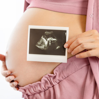 Beyond the Bump: The Emotional Rollercoaster of Each Trimester