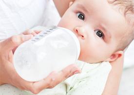 14 Bottle Feeding Tips for New Moms